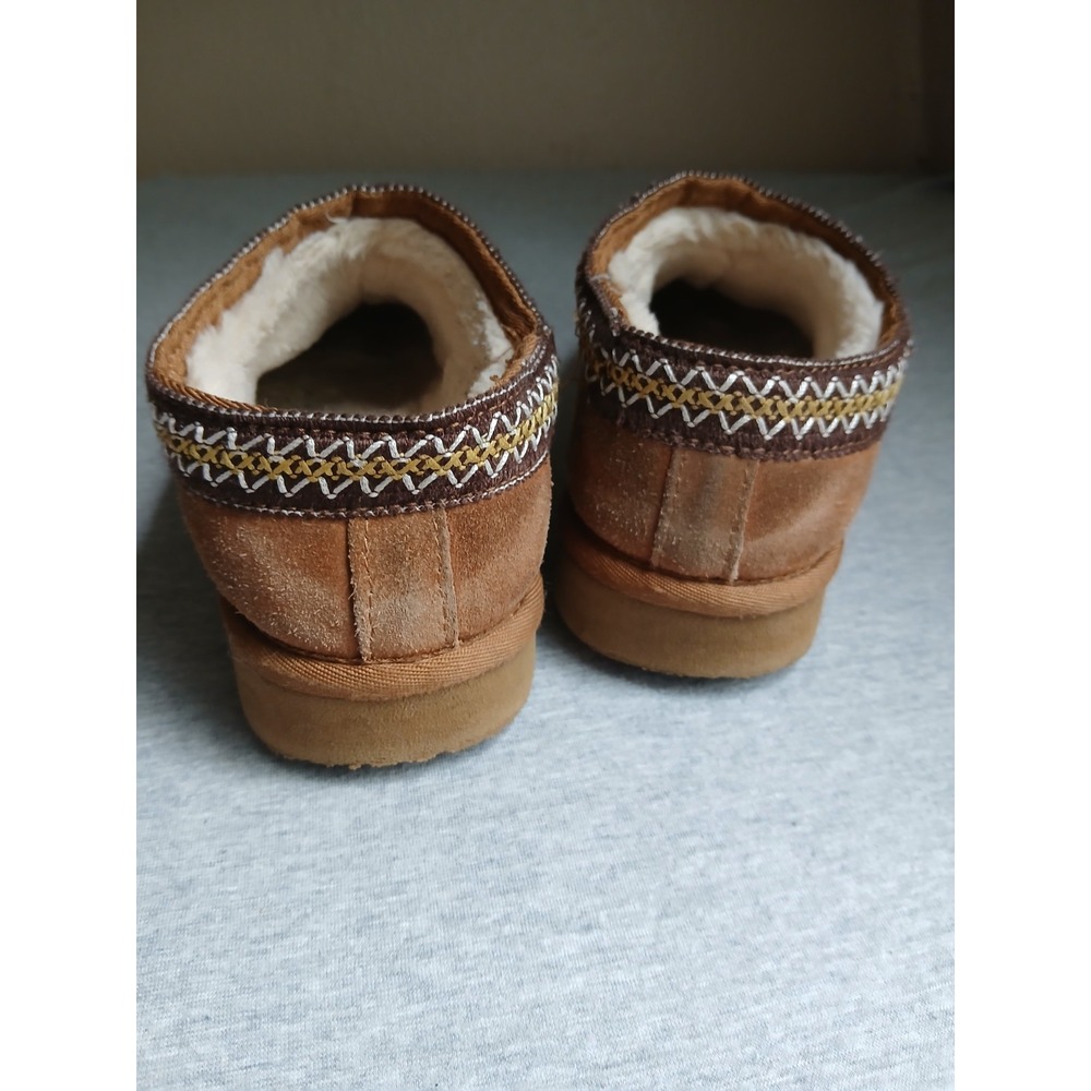 Ugg Slippers Womens 7 Tasman Sheepskin Lined Moccasin Cozy Slip On Western - Picture 4 of 10